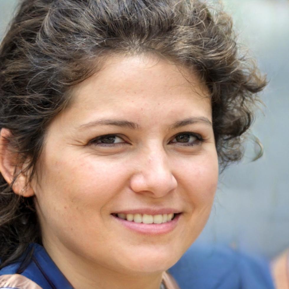 Portrait de Sarah Martinez, Directrice Analyse Financière